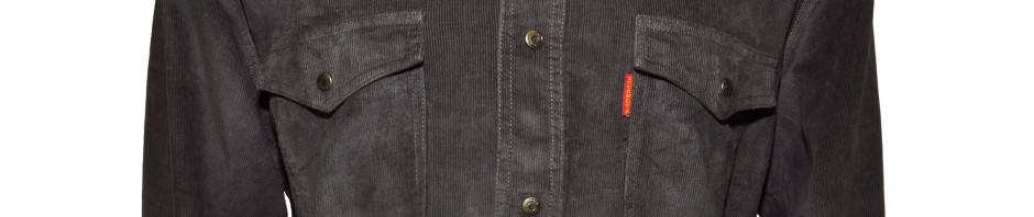 Вельветовая мужская рубашка большого размера серого цвета.