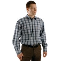 Мужская рубашка в средней величины светло-синего цвета клетку. Плотный материал, Модель длинный рукав с двумя большими карманами свободного кроя.