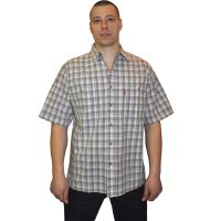 Рубашка с коротким рукавом в среднюю серую клетку.  Размер от 46-48