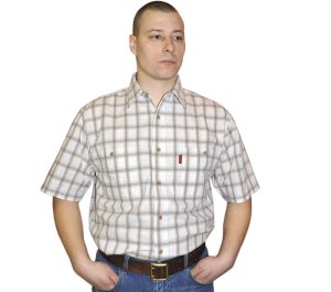 Рубашка с коротким рукавом в бело-серую среднюю клетку.  Размер