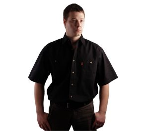 Рубашка черного цвета.  Размера от 46-48 до 54-56 свободного кроя