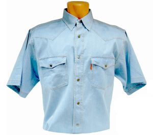  Джинсовая рубашка с коротким рукавом светло синего цвета