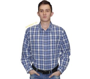 Рубашка из 100% хлопка. Джинсовая модель свободного кроя с двумя  карманами на пуговицах. Рубашка в среднюю синюю клетку на светло сером с красной полосой фоне.